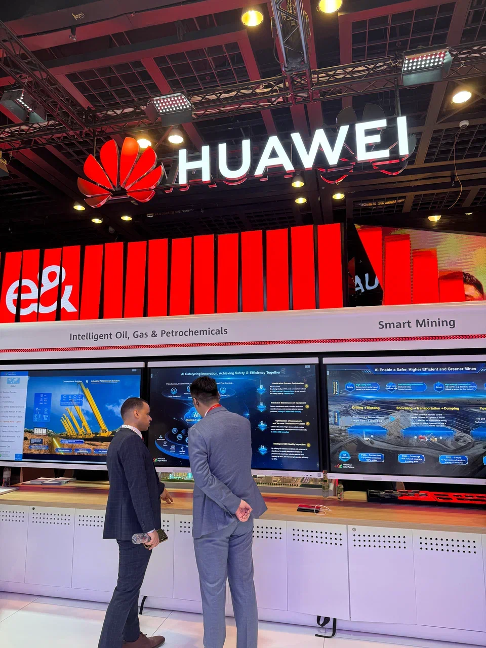 GITEX Global 2025: Dell, Huawei, Cisco, Kaspersky и что еще мы увидели на стендах участников - 9